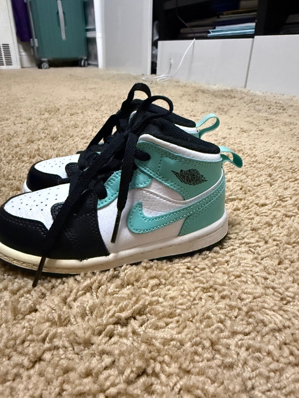 Jordan 1 Hardly wore them